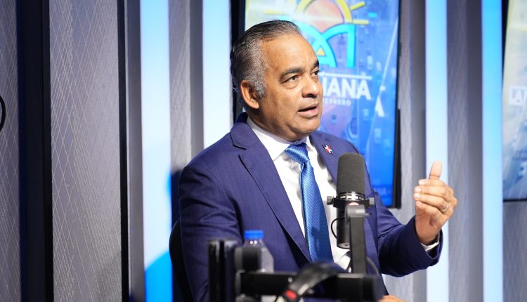 Joel Santos, ministro de energía y minas